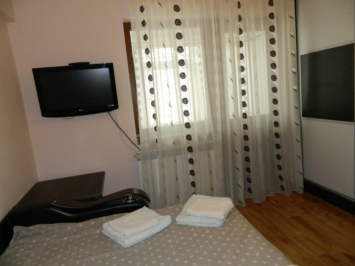 Apartament Antonia Leilighet Tîrgu Ocna Eksteriør bilde